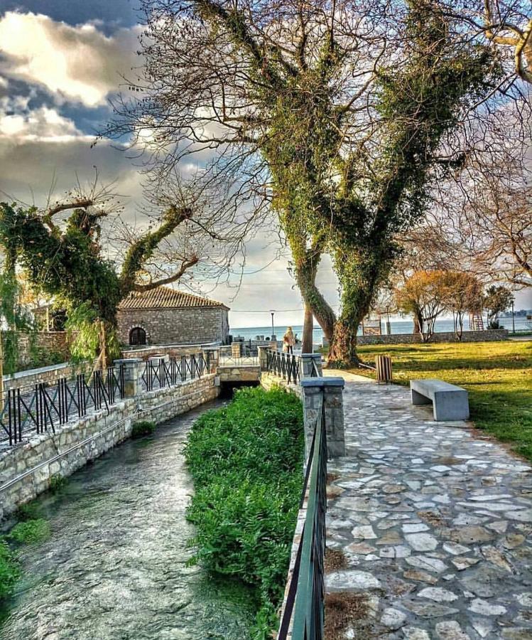 Nafpaktos Beach Luxury Suites Ngoại thất bức ảnh